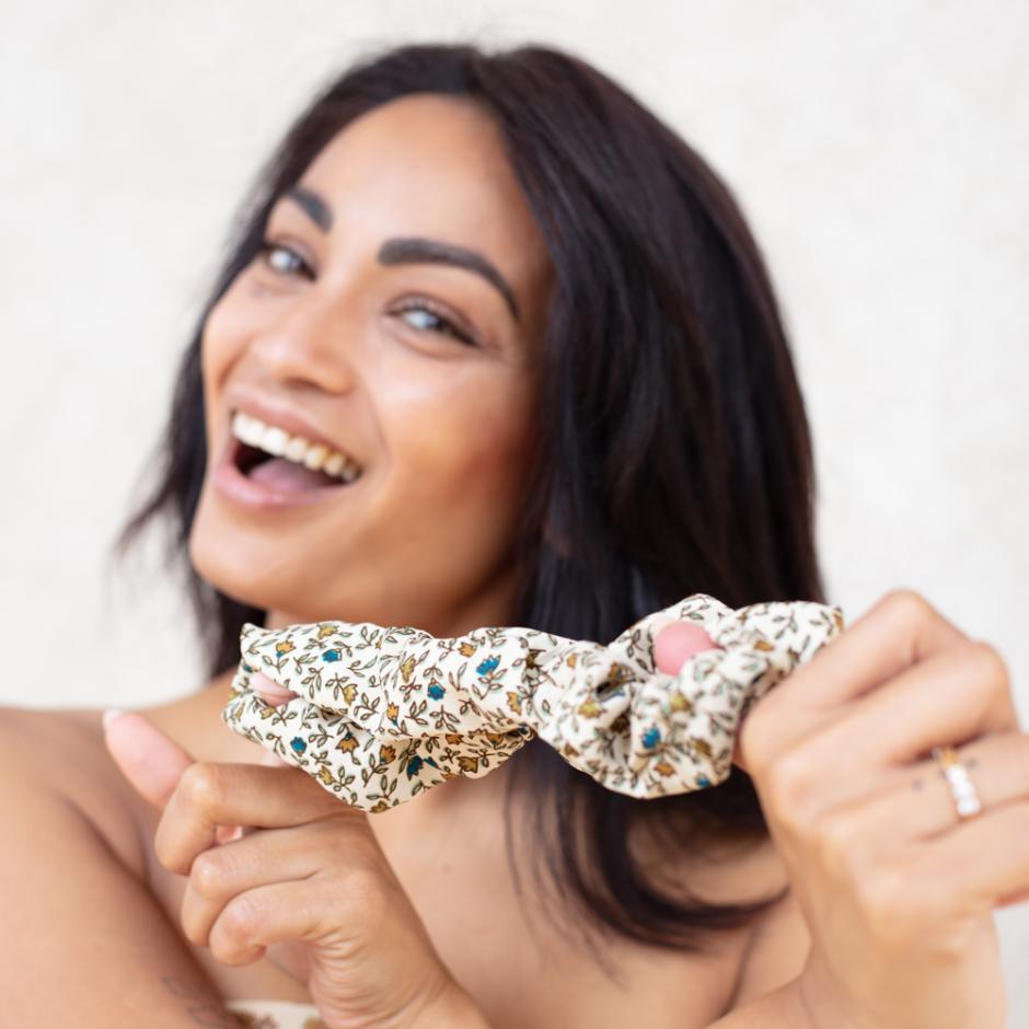 Luni – Scrunchie med historie