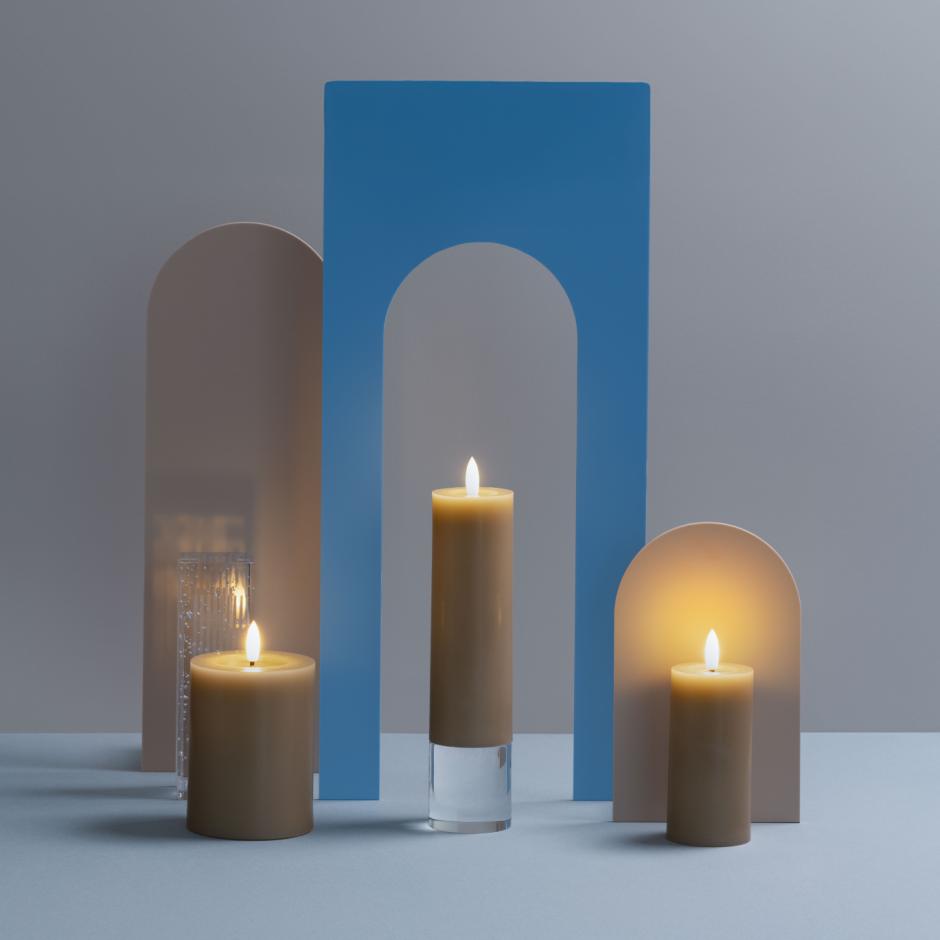 Basic Colours Melted Pillar Candles Silk
