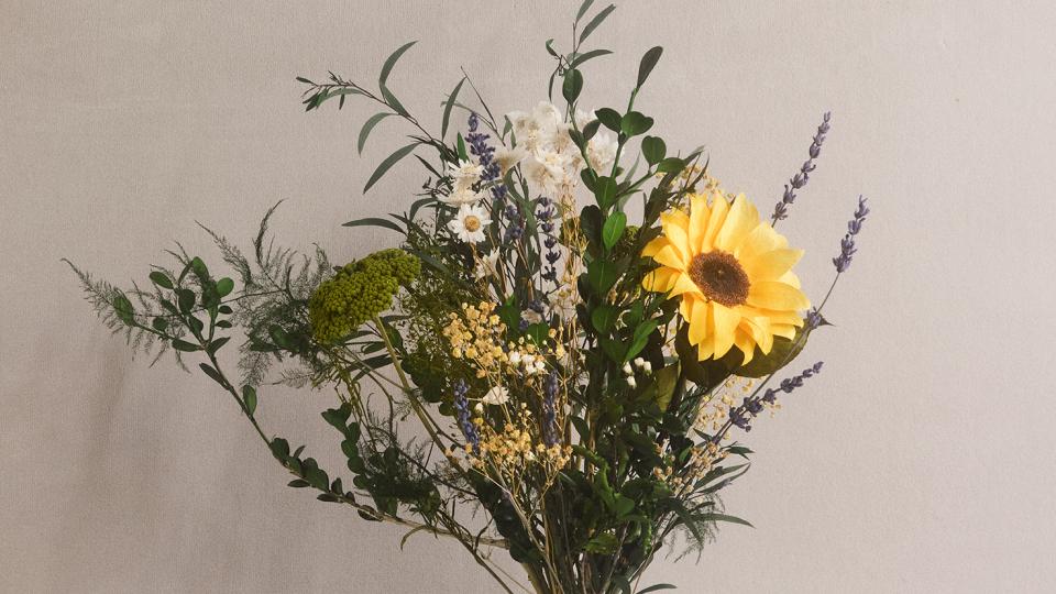 Ægte blomster holder nu i 8-10 måneder