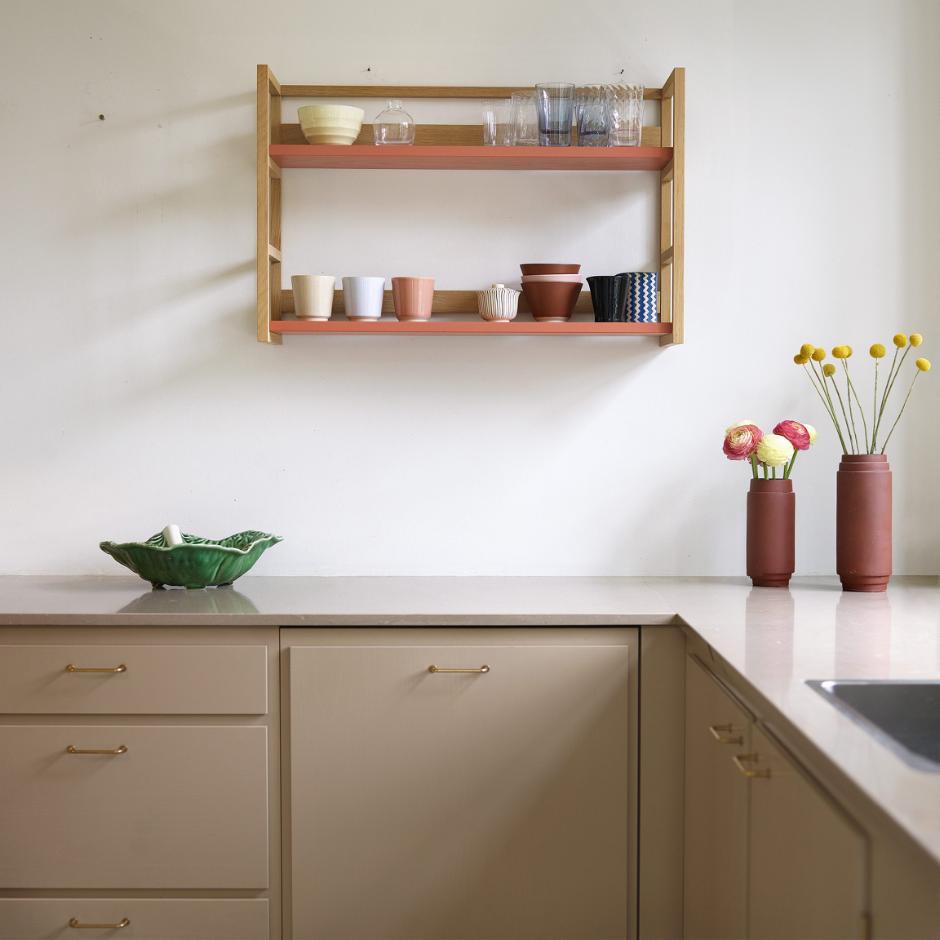 Gable Shelf 01