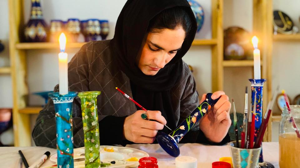 Afghanistans stolte kunsthåndværk kan kickstarte landets udvikling
